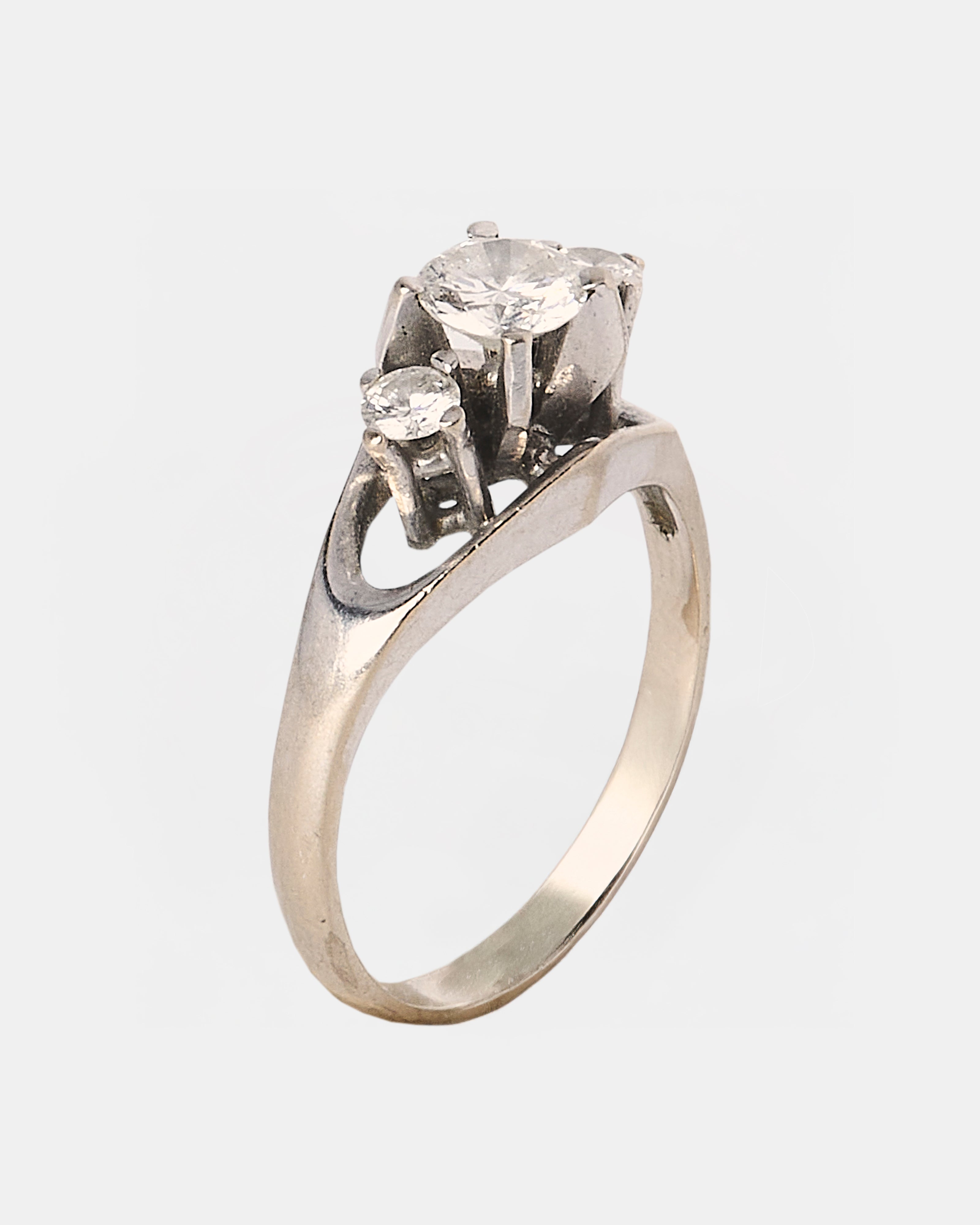 TRESILLO DE DIAMANTES