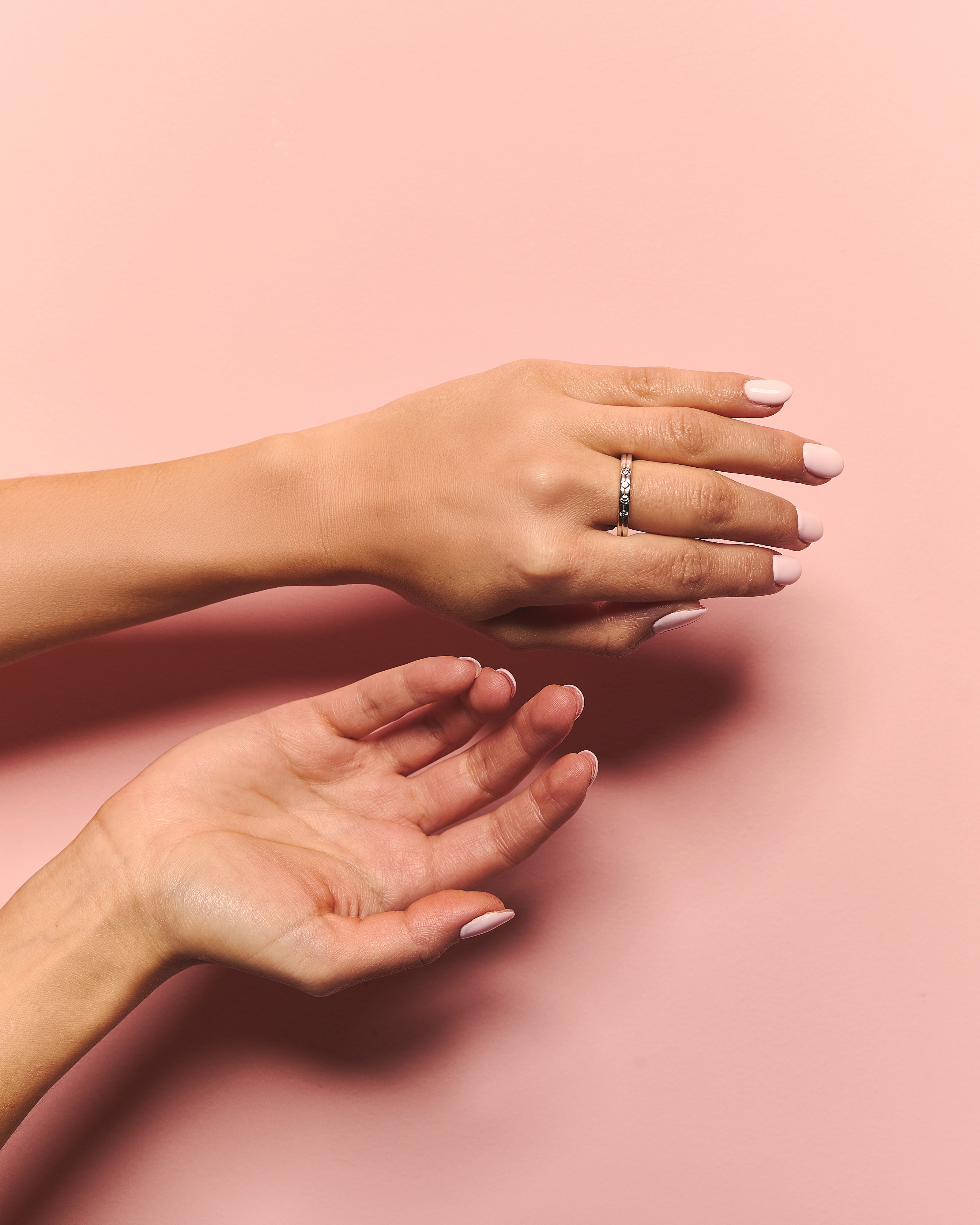 SORTIJA TIPO MEDIA ALIANZA