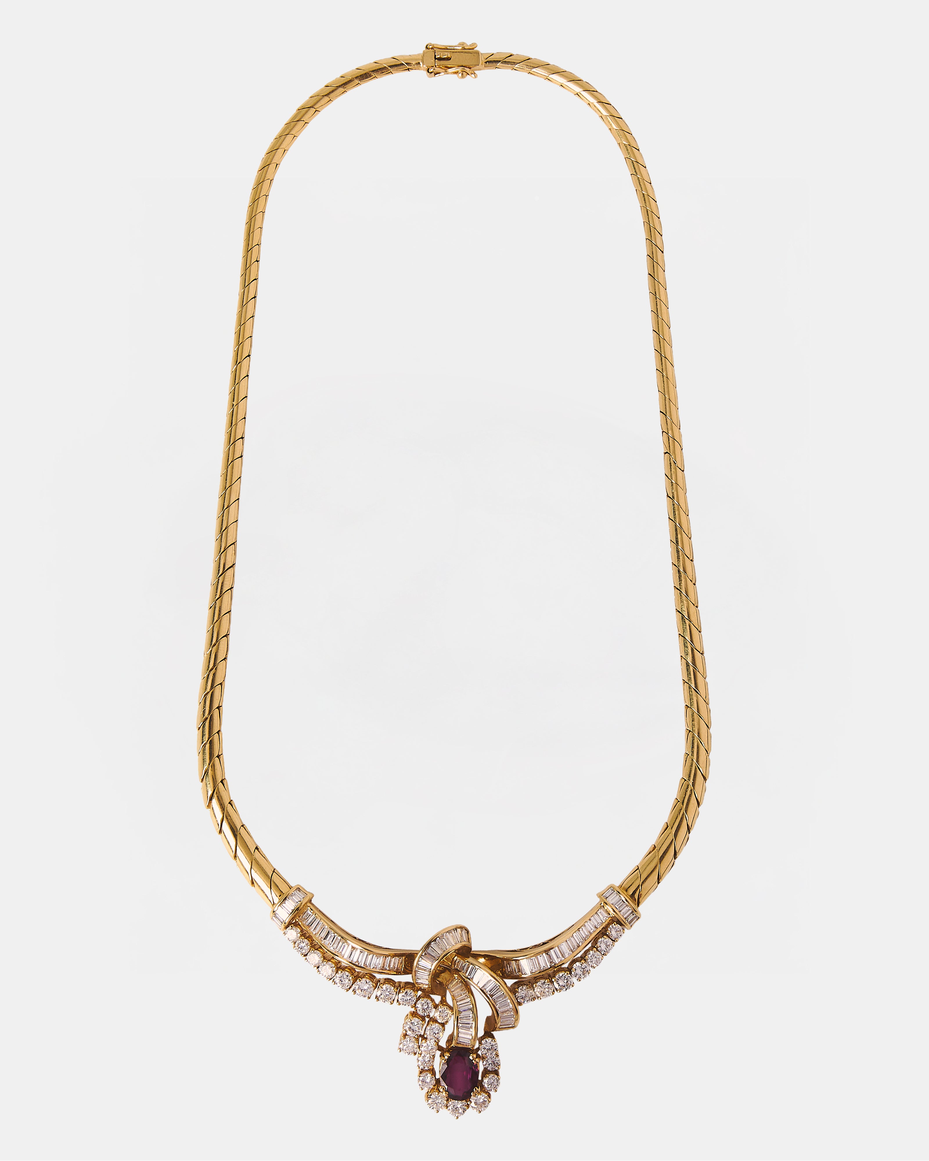 COLLAR OCHENTERO