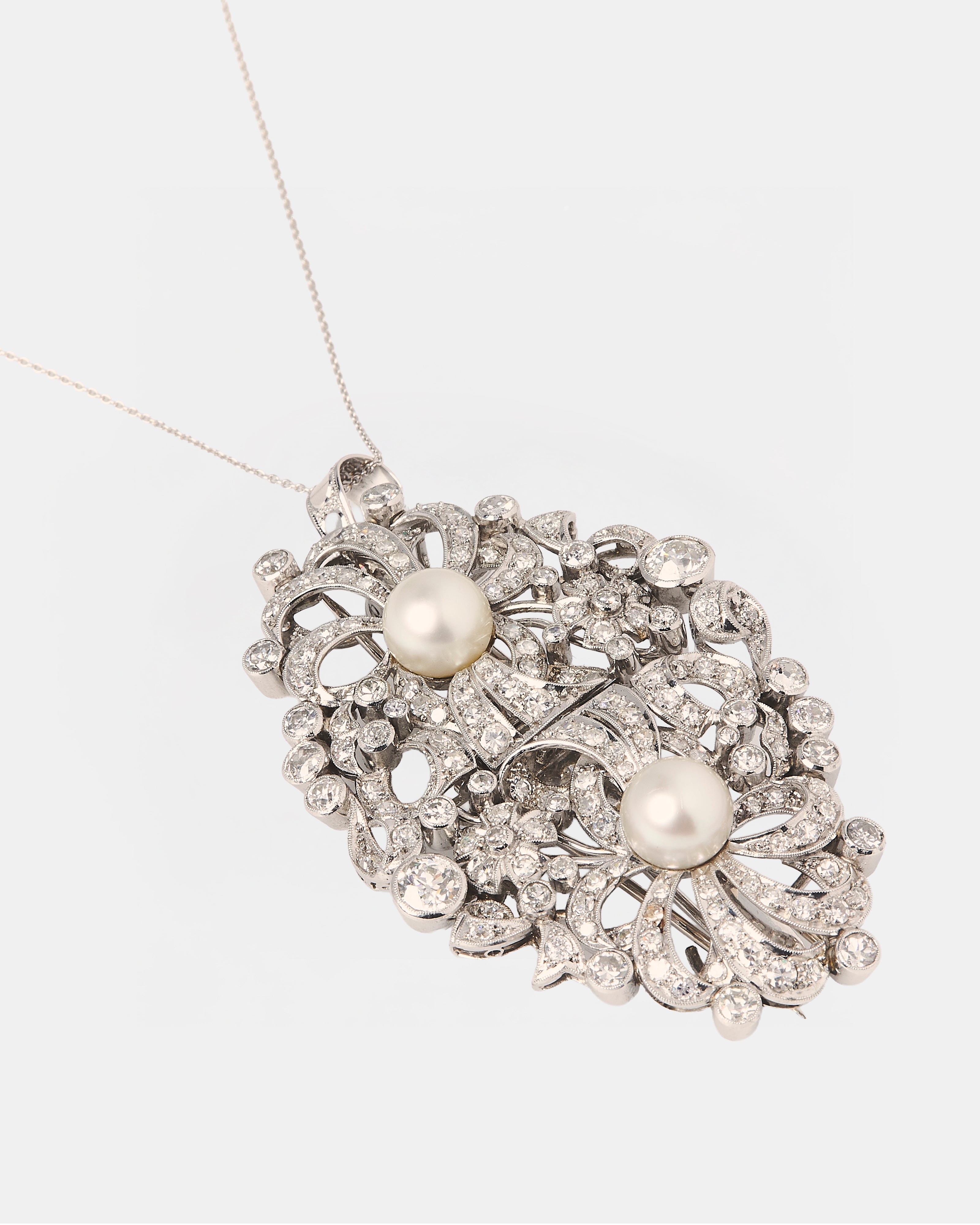 BROCHE CONVERTIBLE A COLGANTE