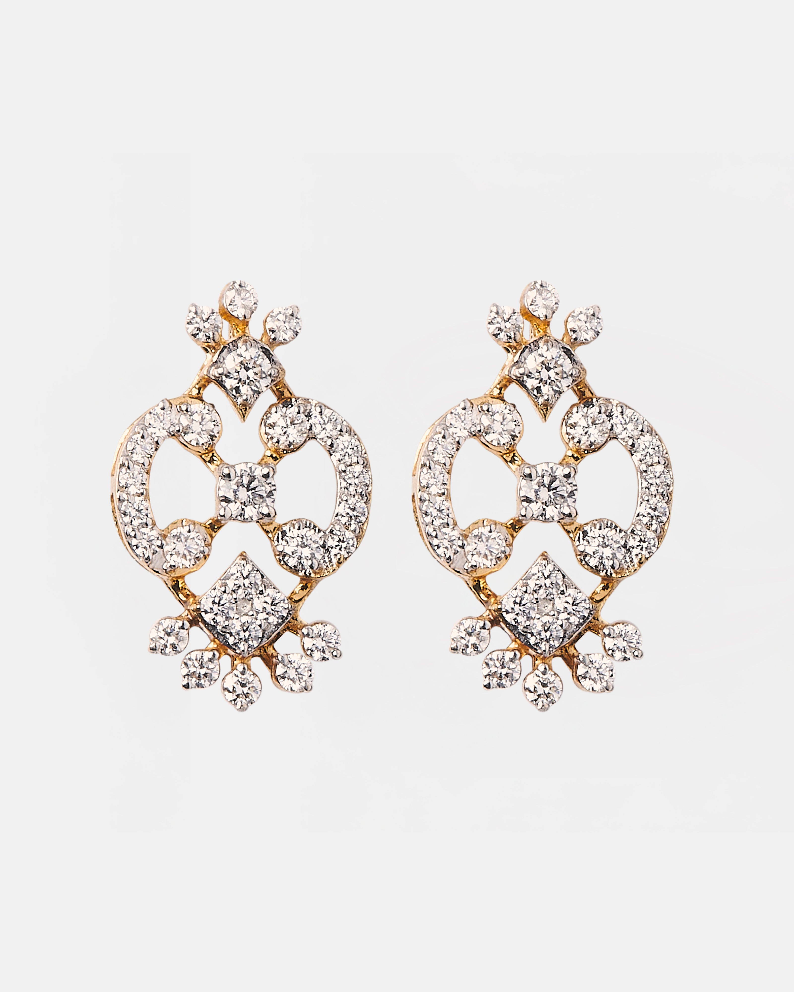 PENDIENTES CORTOS CONTEMPORANEOS