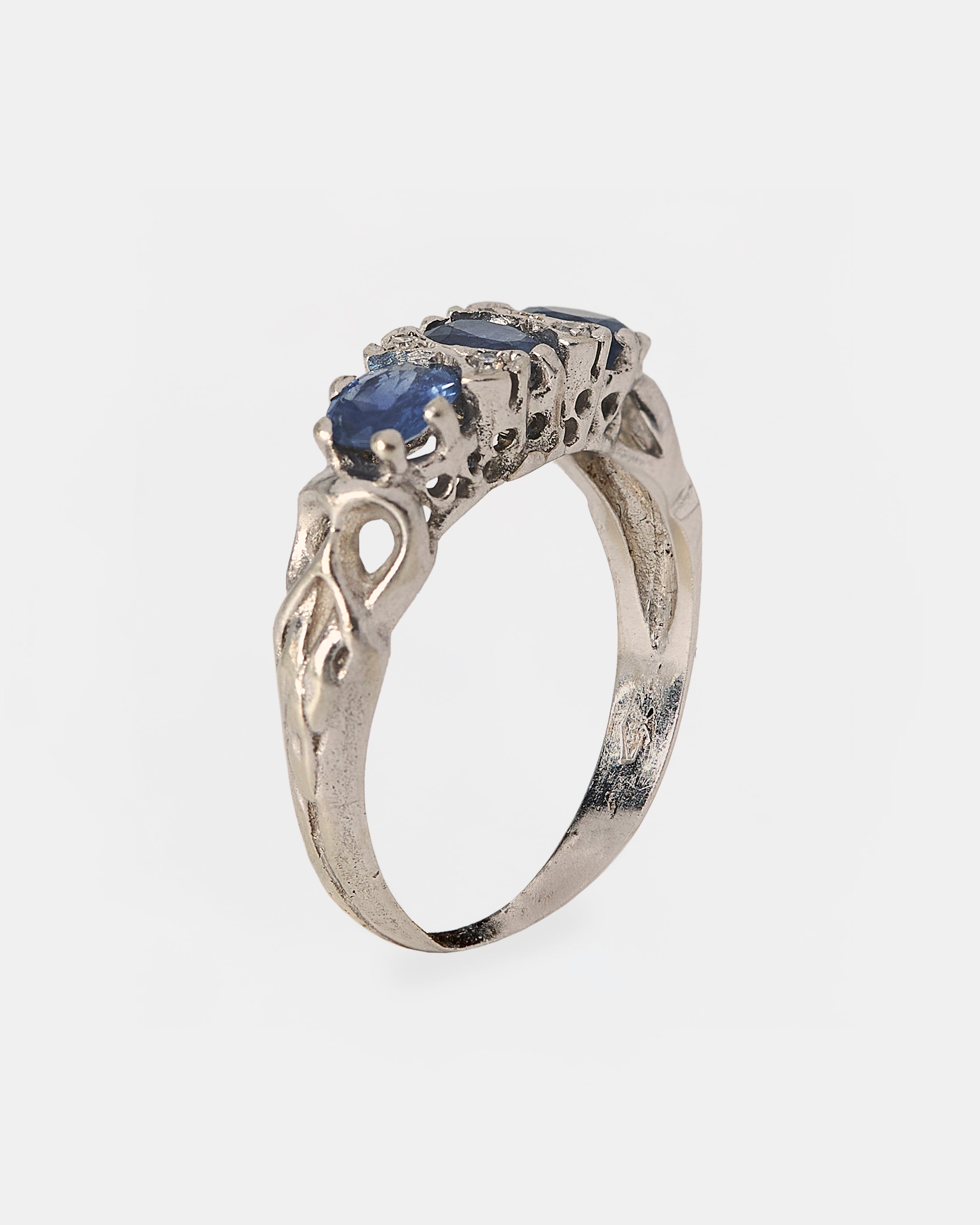 TRESILLO DE ZAFIROS Y DIAMANTES