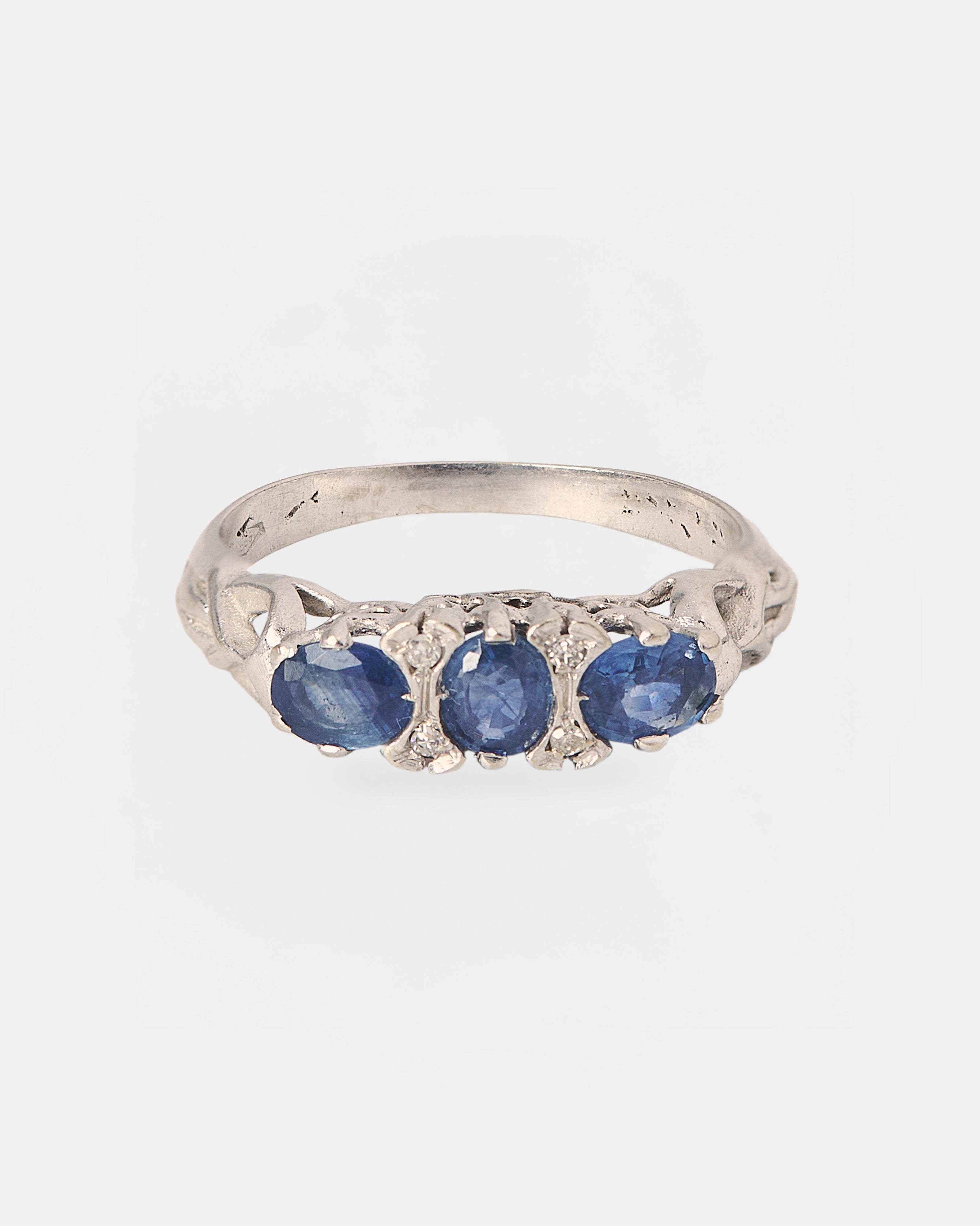 TRESILLO DE ZAFIROS Y DIAMANTES